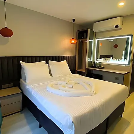 Hotel Solin Airport